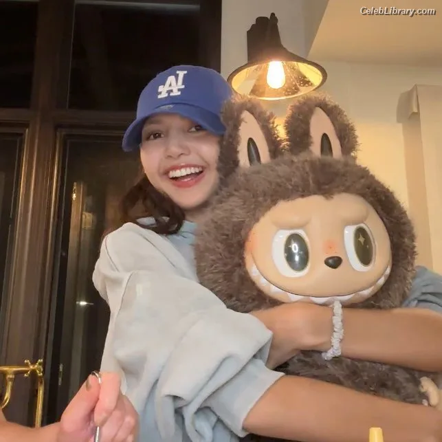 Lisa  BLΛƆKPIИK (Blackpink) photo 24 of 6190