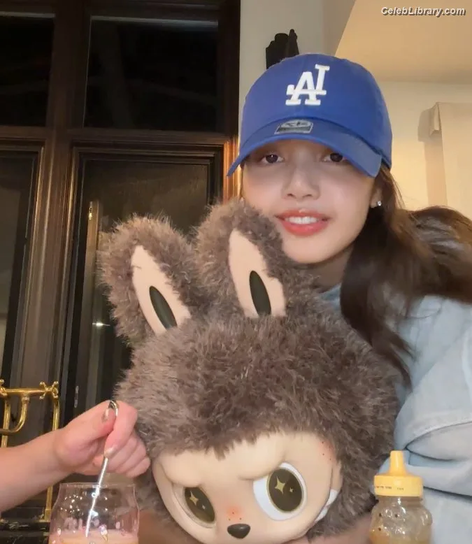 Lisa BLΛƆKPIИK (Blackpink) photo 3 of 6190