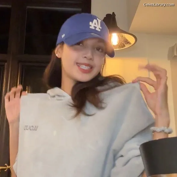Lisa BLΛƆKPIИK (Blackpink) photo 4 of 6190