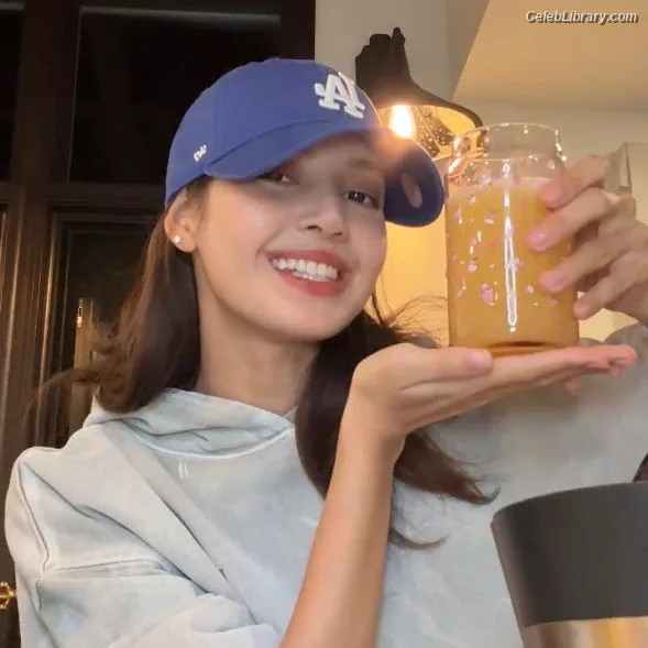 Lisa BLΛƆKPIИK (Blackpink) photo 6 of 6190