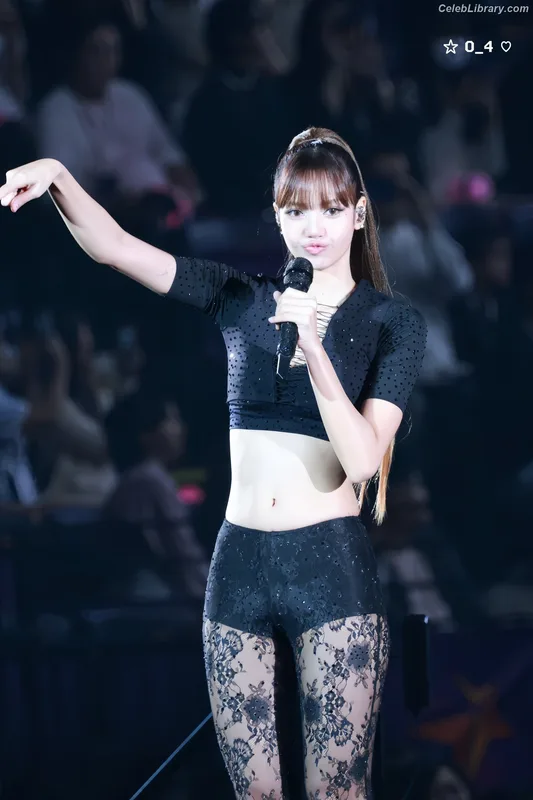 Lisa BLΛƆKPIИK (Blackpink) photo 16 of 6190