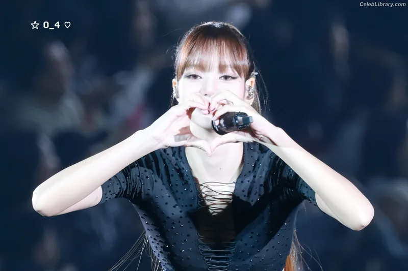 Lisa BLΛƆKPIИK (Blackpink) photo 17 of 6190