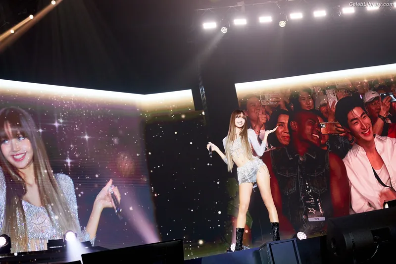 Lisa BLΛƆKPIИK (Blackpink) photo 6 of 6190