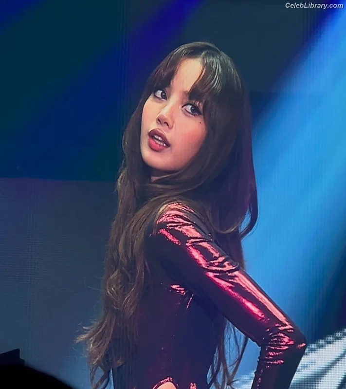 Lisa BLΛƆKPIИK (Blackpink) photo 14 of 6190