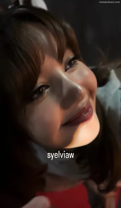Lisa BLΛƆKPIИK (Blackpink) photo 16 of 6190