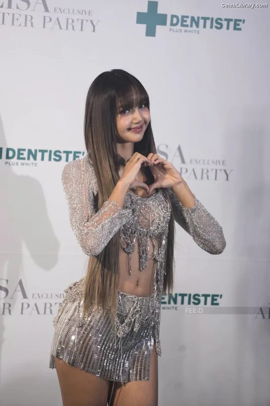 Lisa  BLΛƆKPIИK (Blackpink) photo 2 of 6190