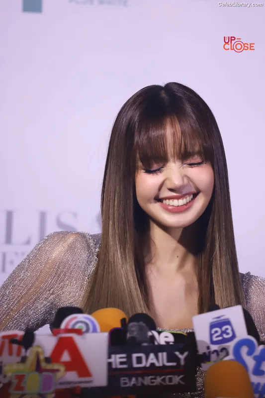 Lisa  BLΛƆKPIИK (Blackpink) photo 10 of 6190