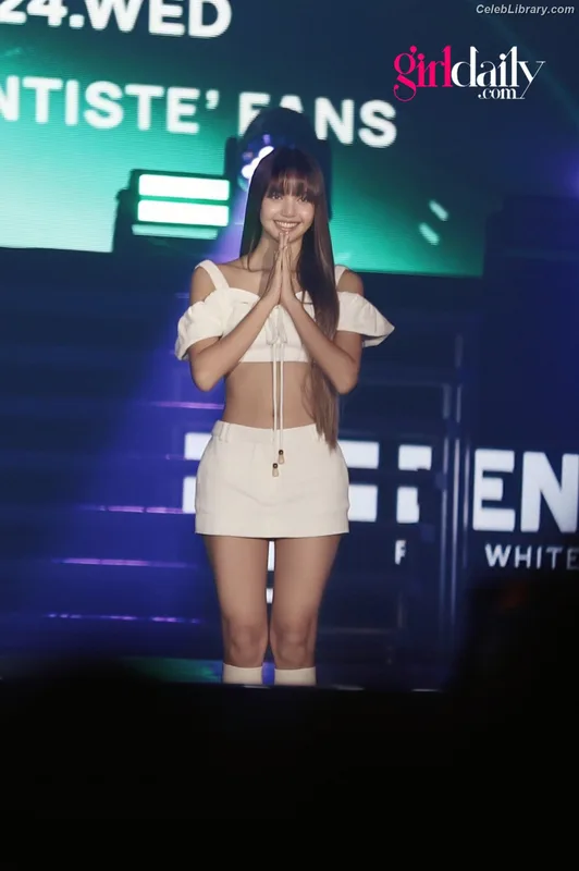 Lisa BLΛƆKPIИK (Blackpink) photo 10 of 6190