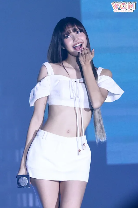Lisa BLΛƆKPIИK (Blackpink) photo 11 of 6190