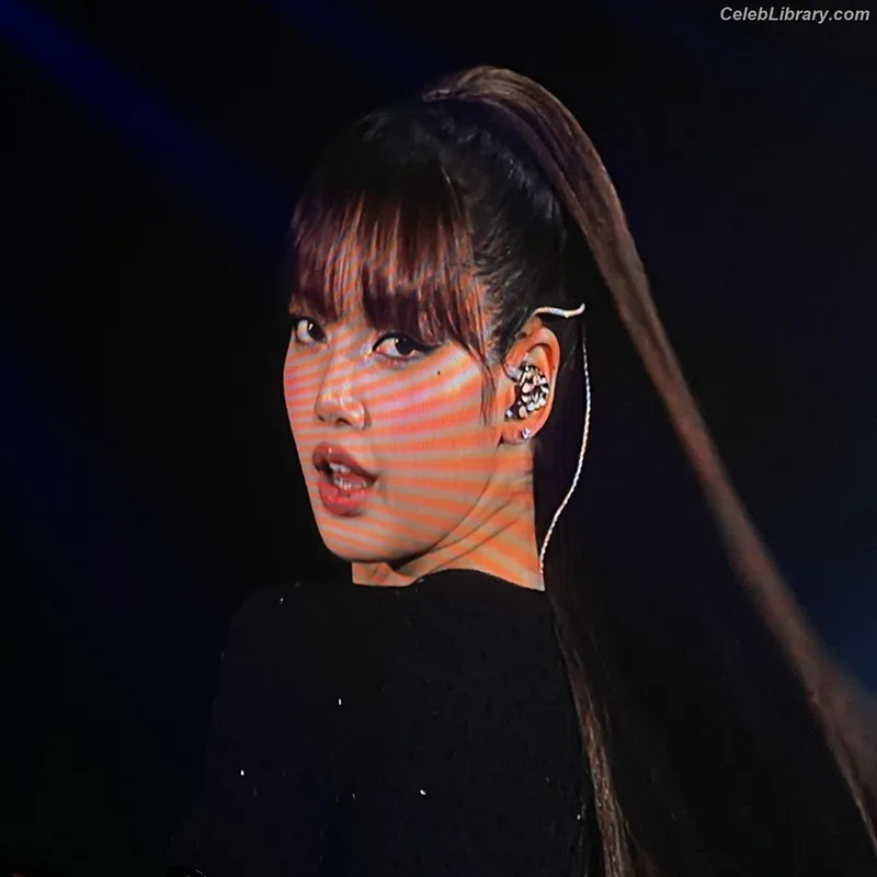 Lisa BLΛƆKPIИK (Blackpink) photo 16 of 6190