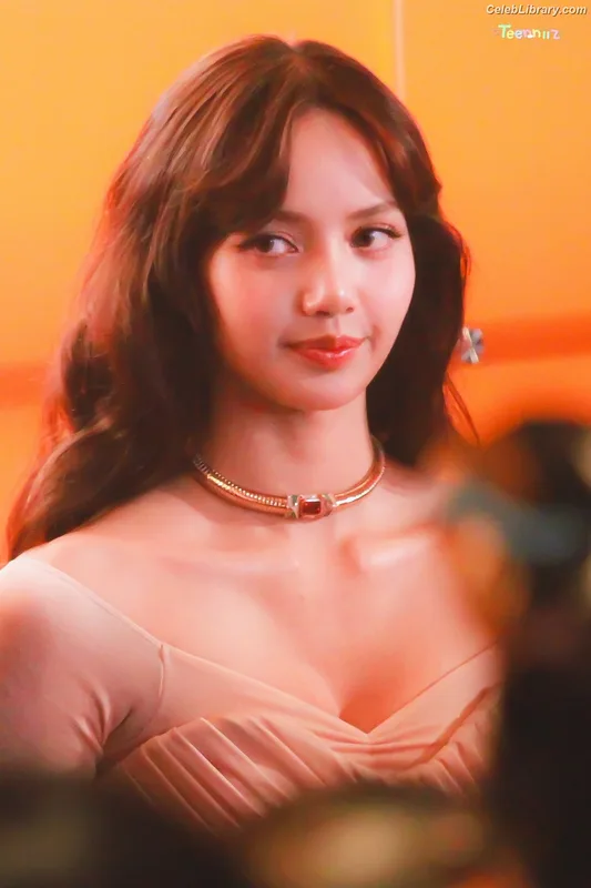 Lisa  BLΛƆKPIИK (Blackpink) photo 2 of 6190