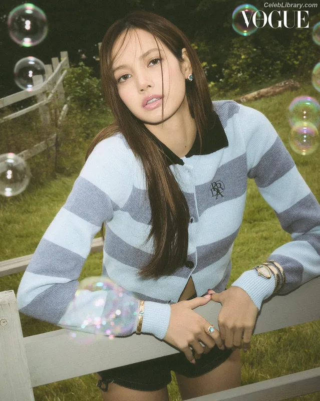 Lisa  BLΛƆKPIИK (Blackpink) photo 2 of 6190