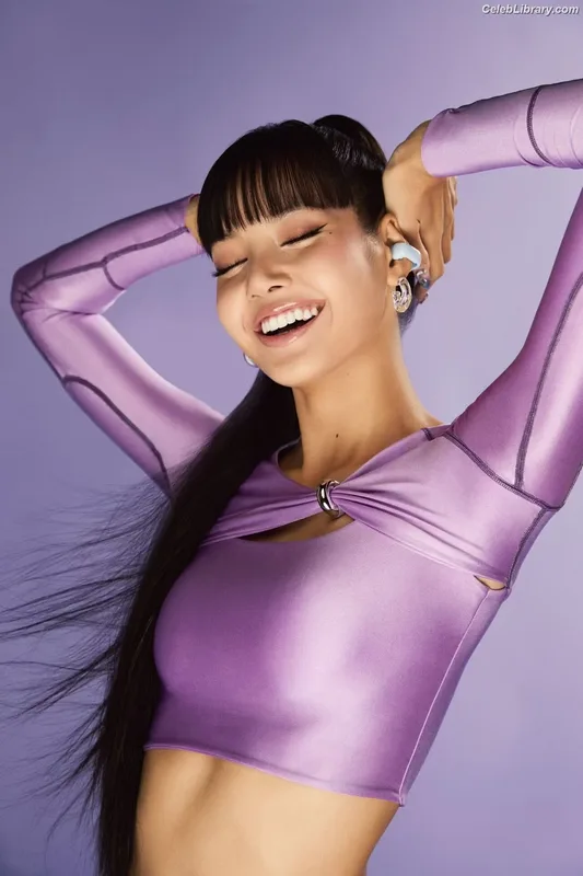 Lisa  BLΛƆKPIИK (Blackpink) photo 17 of 6190