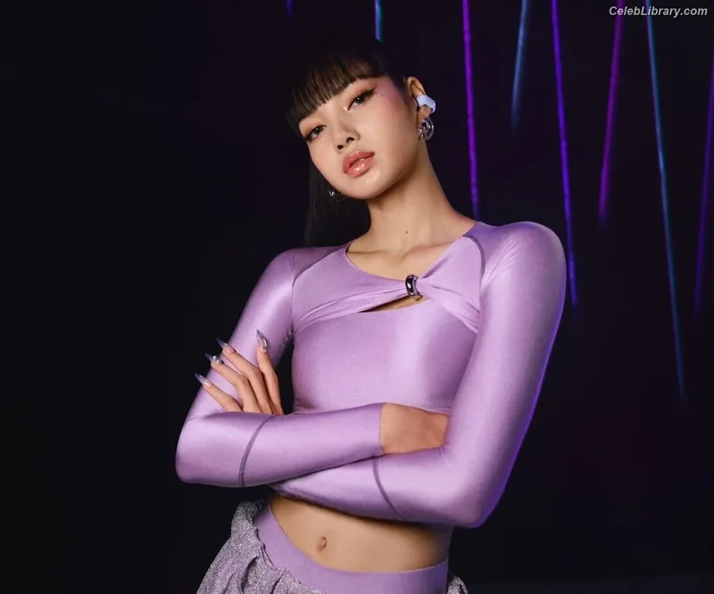 Lisa  BLΛƆKPIИK (Blackpink) photo 19 of 6190