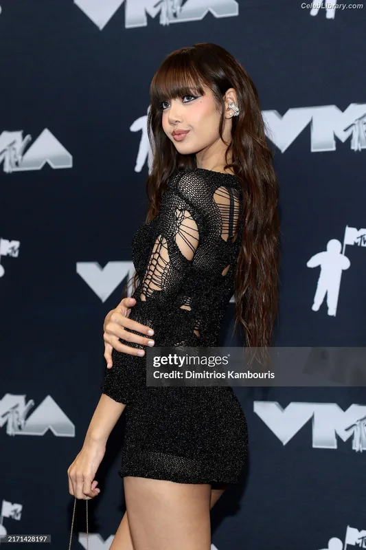 Lisa  BLΛƆKPIИK (Blackpink) photo 23 of 6190