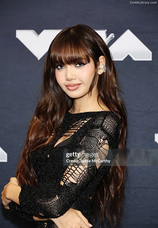 Lisa  BLΛƆKPIИK (Blackpink) photo 24 of 6190