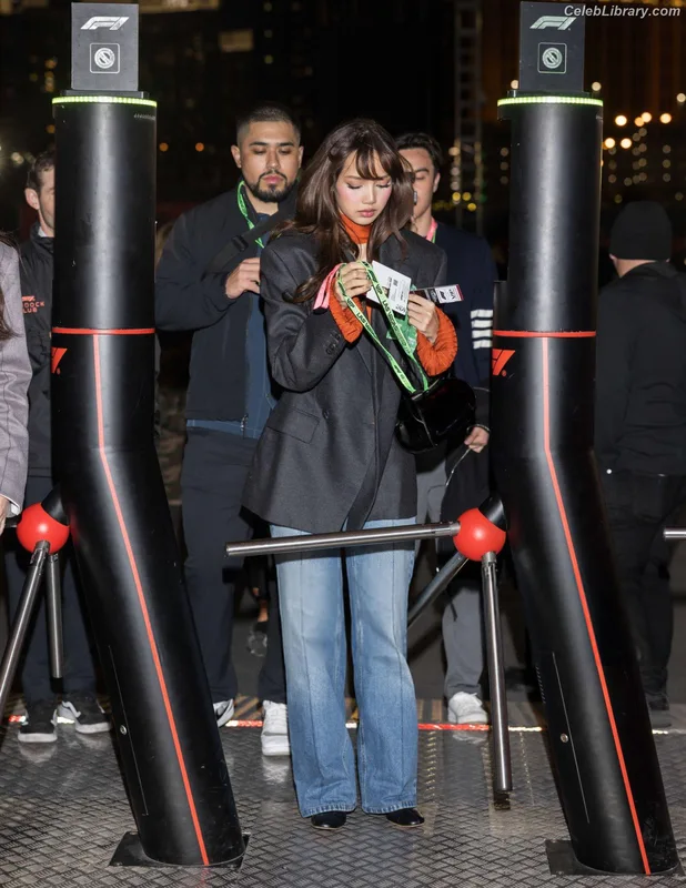 Lisa  BLΛƆKPIИK (Blackpink) photo 20 of 6190