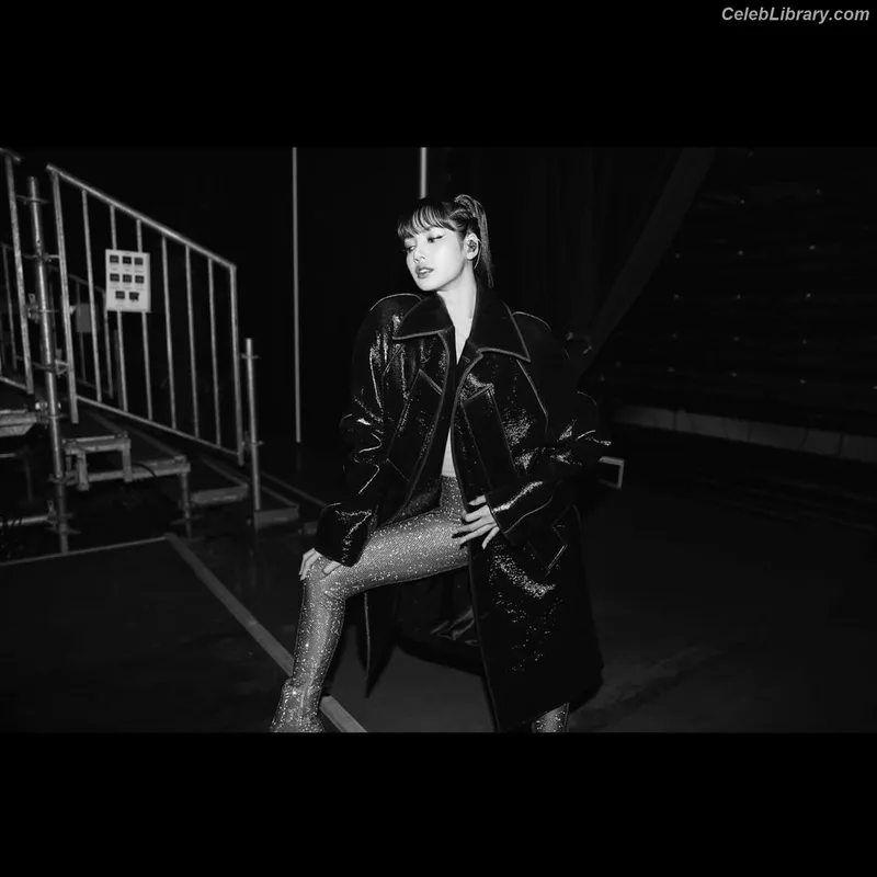 Lisa  BLΛƆKPIИK (Blackpink) photo 4 of 6190