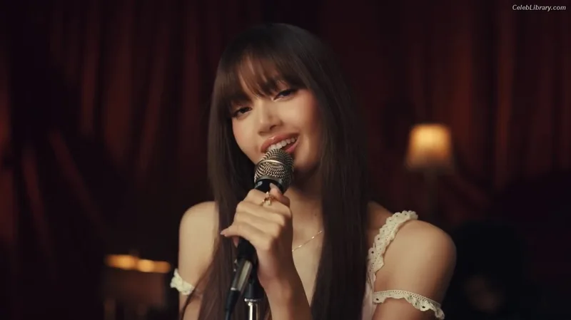 Lisa  BLΛƆKPIИK (Blackpink) photo 18 of 6190