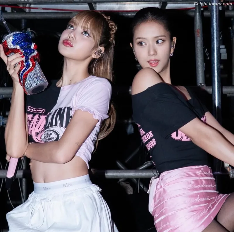 Lisa  BLΛƆKPIИK (Blackpink) photo 15 of 6190