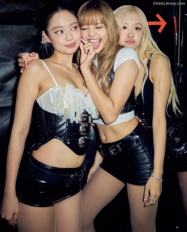 Lisa  BLΛƆKPIИK (Blackpink) photo 17 of 6190