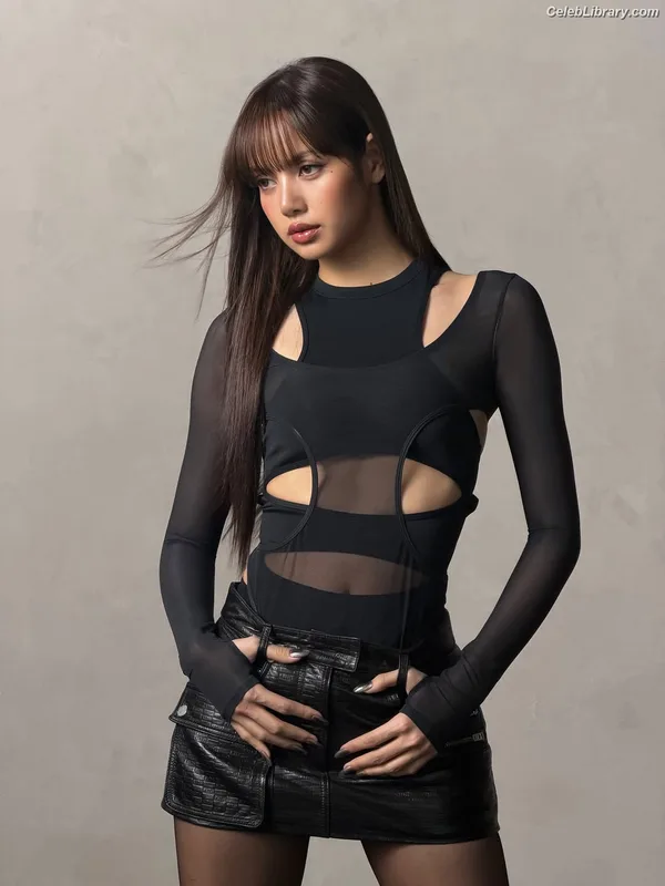 Lisa  BLΛƆKPIИK (Blackpink) photo 7 of 6190