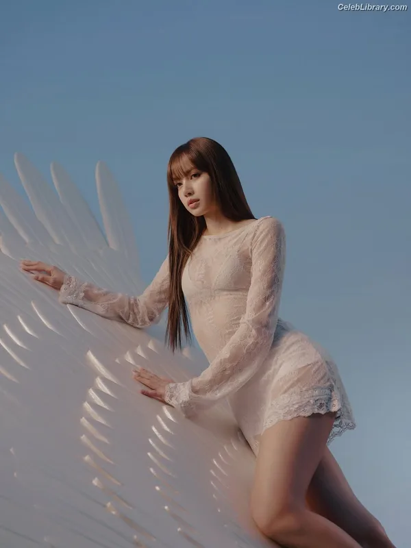 Lisa  BLΛƆKPIИK (Blackpink) photo 20 of 6190