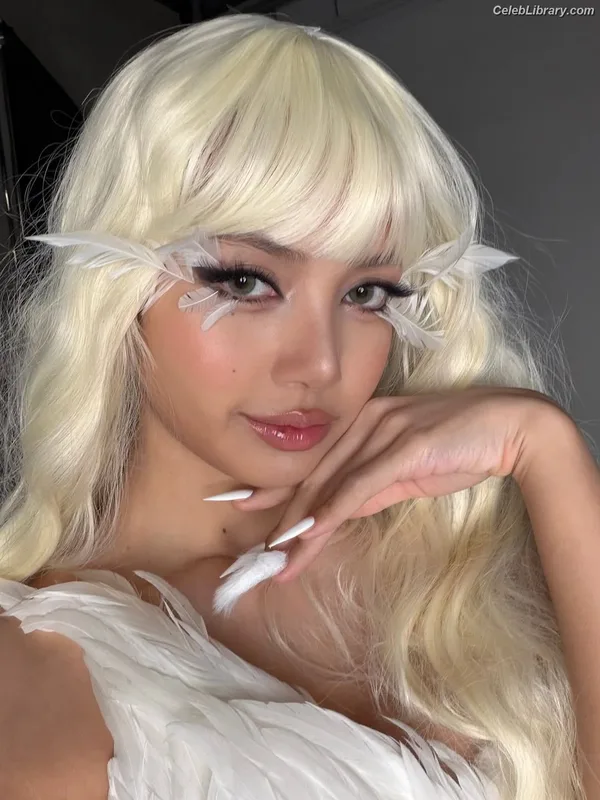 Lisa  BLΛƆKPIИK (Blackpink) photo 4 of 6190