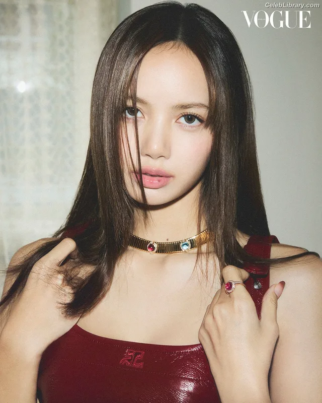 Lisa  BLΛƆKPIИK (Blackpink) photo 8 of 6190
