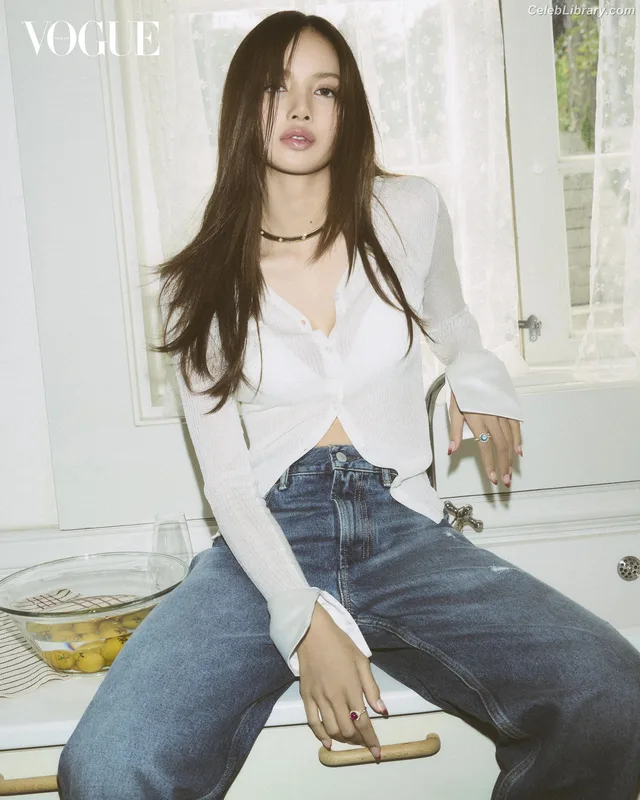 Lisa  BLΛƆKPIИK (Blackpink) photo 11 of 6190