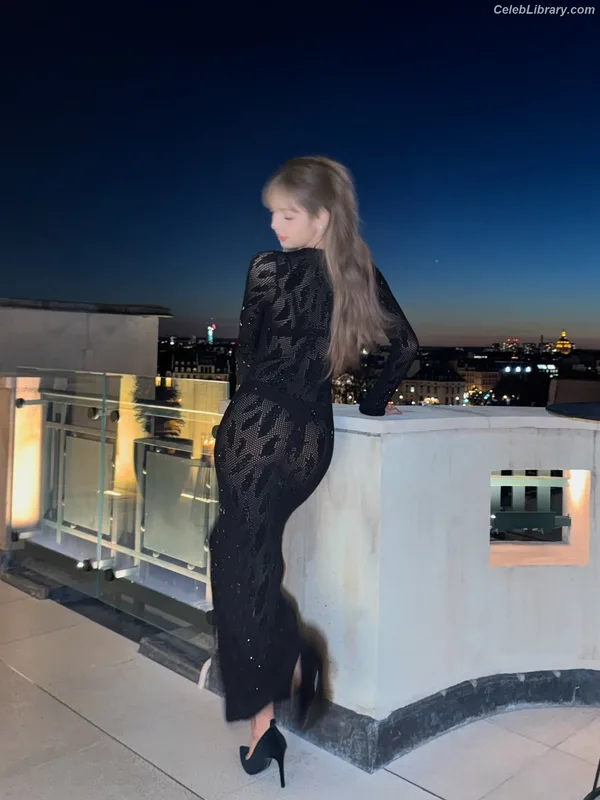 Lisa  BLΛƆKPIИK (Blackpink) photo 9 of 6190