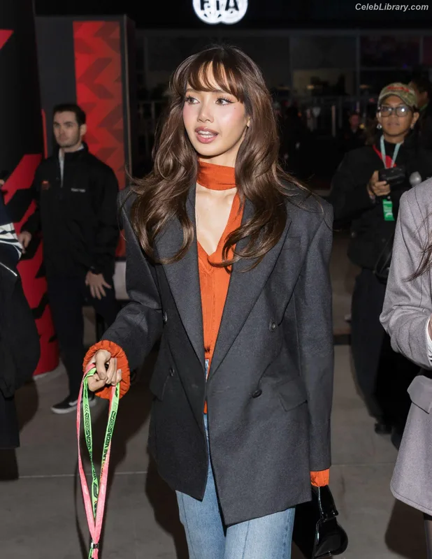 Lisa  BLΛƆKPIИK (Blackpink) photo 18 of 6190