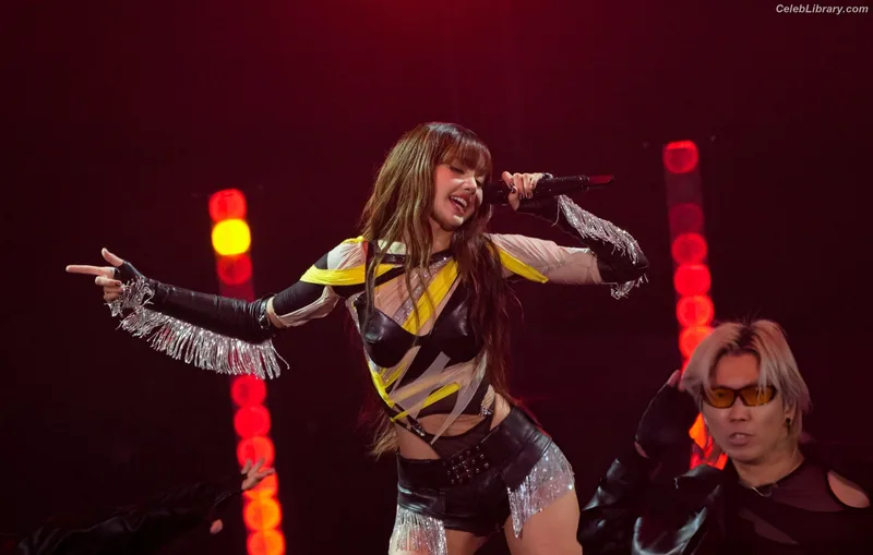 Lisa  BLΛƆKPIИK (Blackpink) photo 6 of 6190