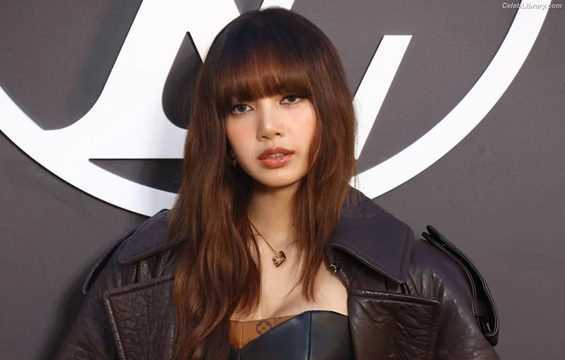 Lisa  BLΛƆKPIИK (Blackpink) photo 19 of 6190