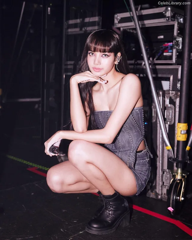 Lisa BLΛƆKPIИK (Blackpink) photo 5 of 6190