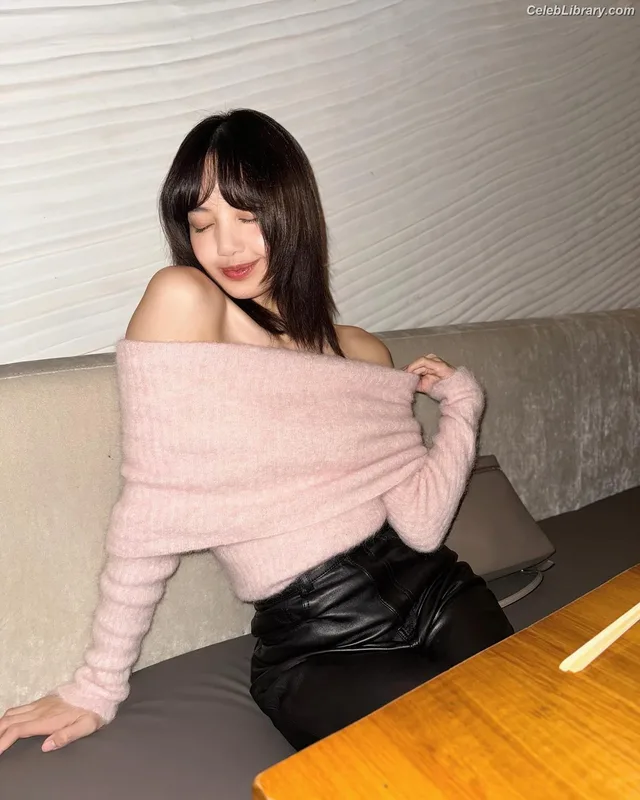 Lisa BLΛƆKPIИK (Blackpink) photo 14 of 6190