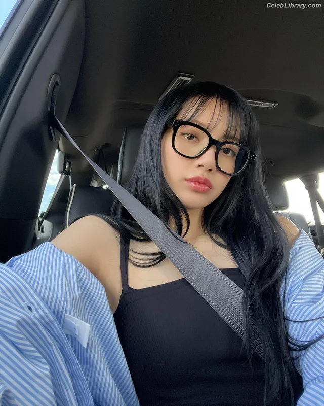Lisa BLΛƆKPIИK (Blackpink) photo 1 of 6190
