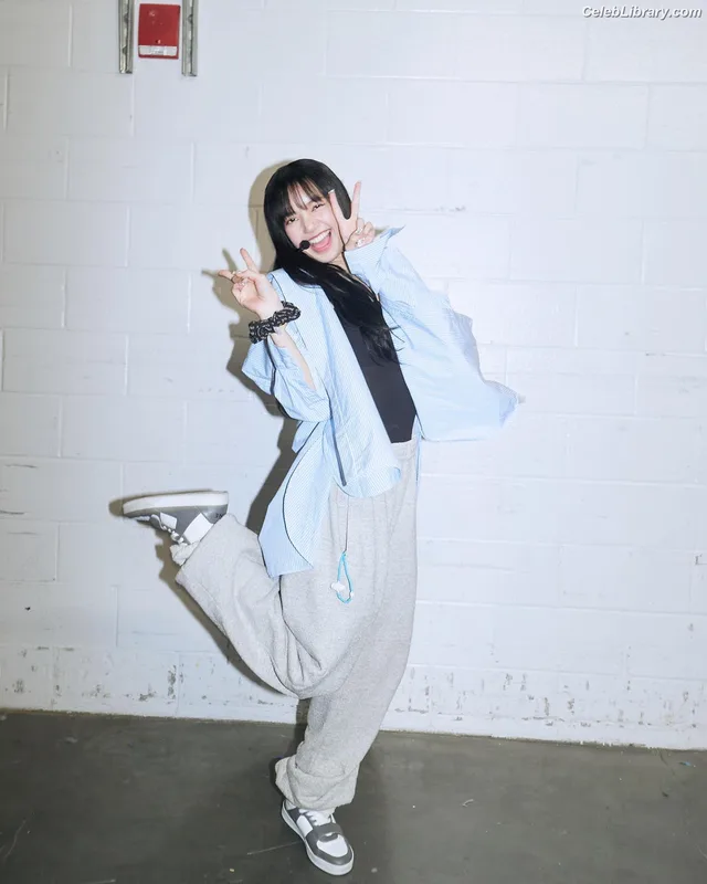Lisa BLΛƆKPIИK (Blackpink) photo 2 of 6190