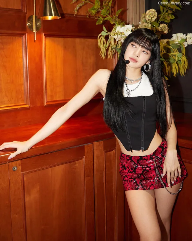 Lisa BLΛƆKPIИK (Blackpink) photo 19 of 6190