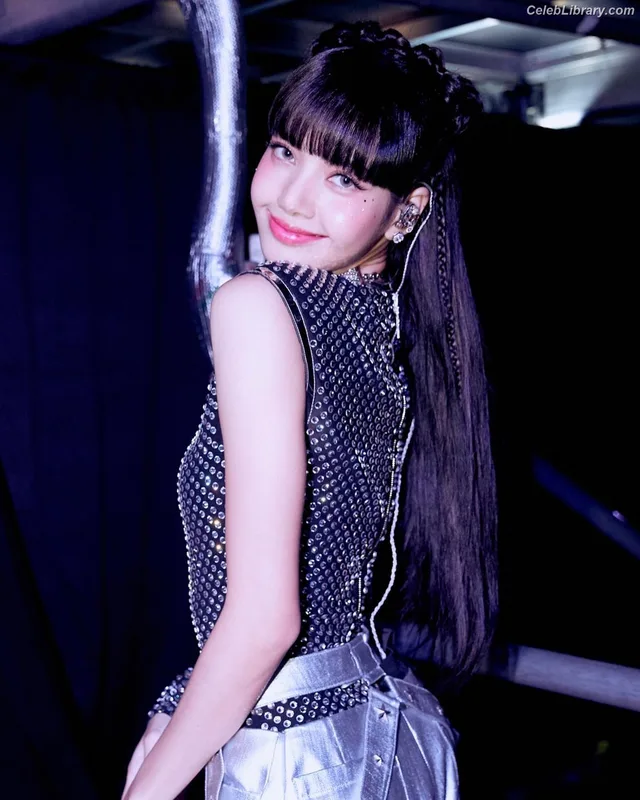 Lisa BLΛƆKPIИK (Blackpink) photo 1 of 6190