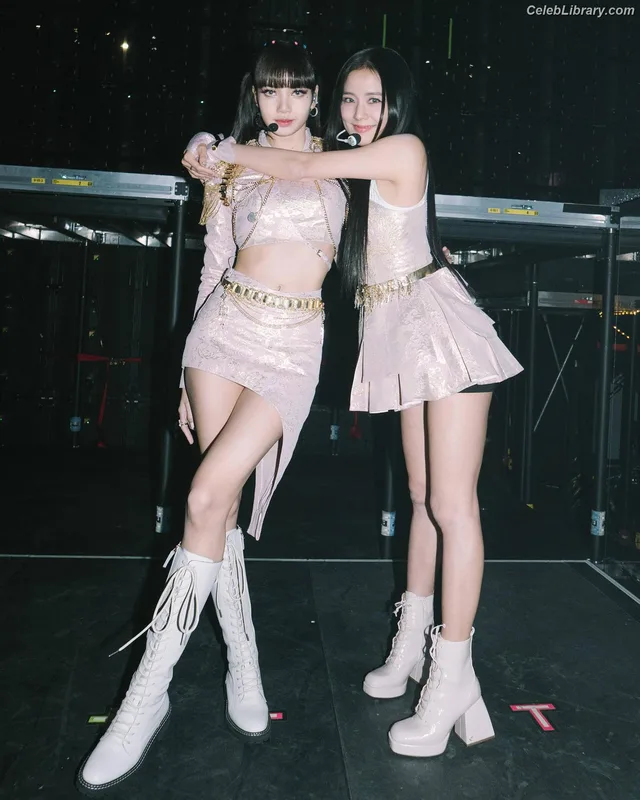 Lisa BLΛƆKPIИK (Blackpink) photo 17 of 6190