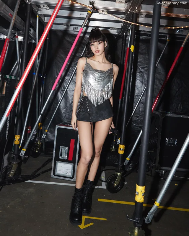 Lisa BLΛƆKPIИK (Blackpink) photo 24 of 6190