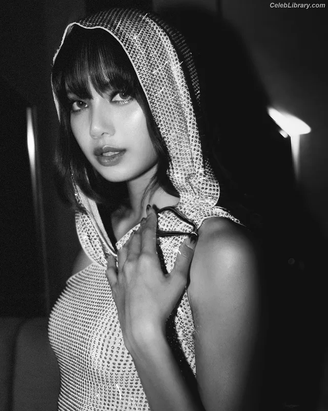 Lisa BLΛƆKPIИK (Blackpink) photo 1 of 6190