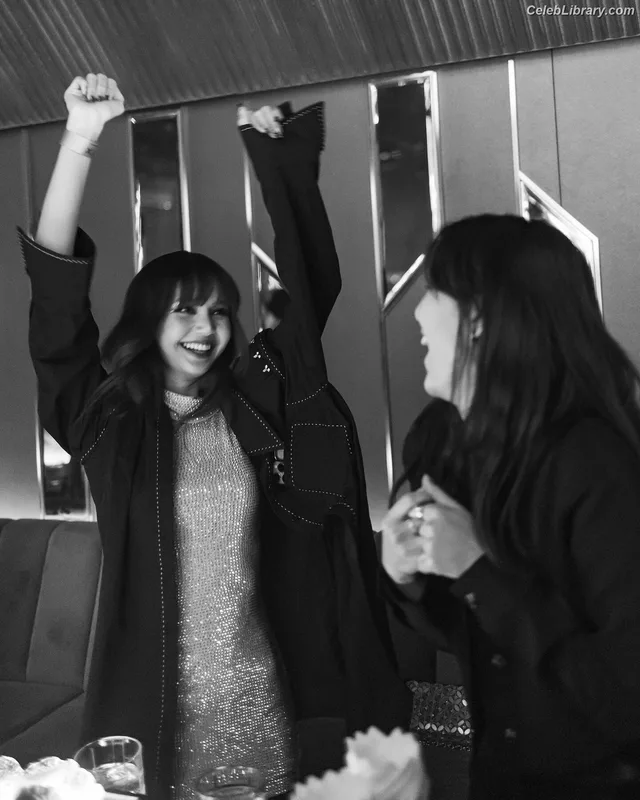 Lisa BLΛƆKPIИK (Blackpink) photo 2 of 6190