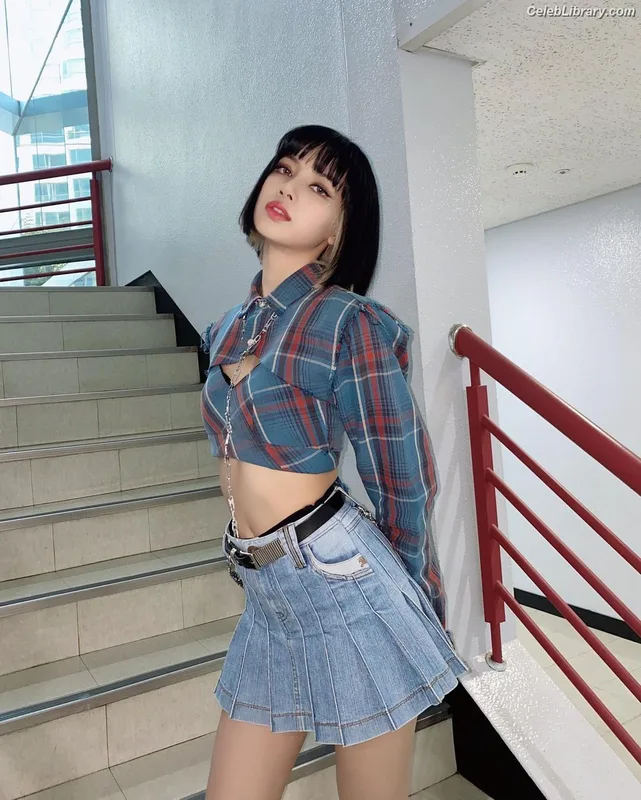 Lisa BLΛƆKPIИK (Blackpink) photo 4 of 6190