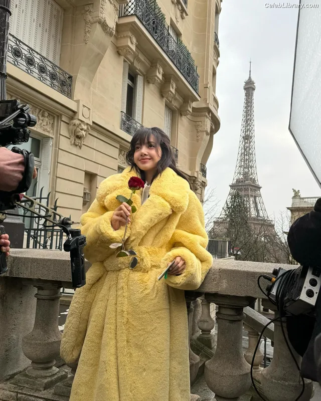 Lisa BLΛƆKPIИK (Blackpink) photo 21 of 6190
