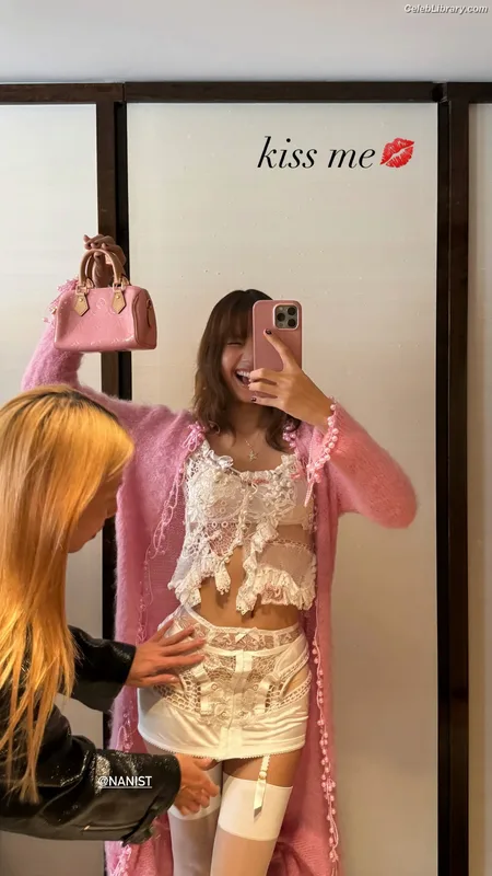 Lisa BLΛƆKPIИK (Blackpink) photo 3 of 6190