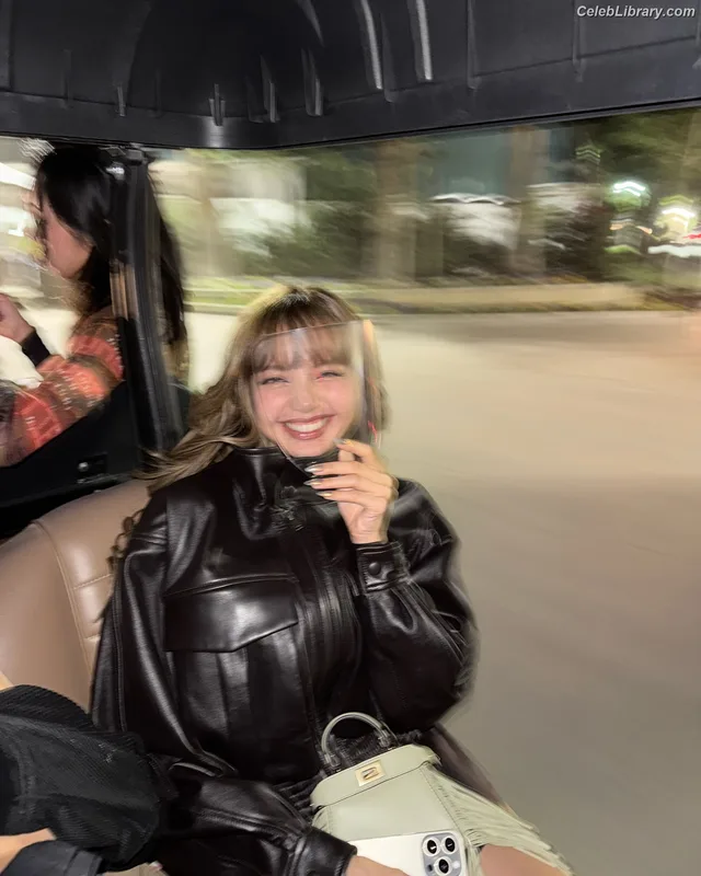 Lisa  BLΛƆKPIИK (Blackpink) photo 8 of 6190