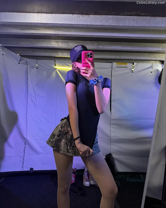 Lisa  BLΛƆKPIИK (Blackpink) photo 9 of 6190