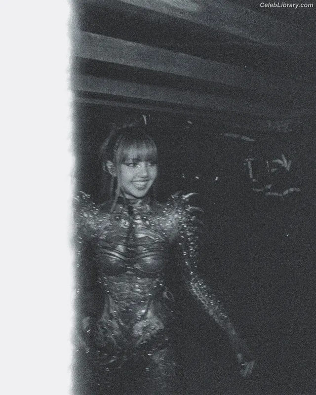 Lisa  BLΛƆKPIИK (Blackpink) photo 15 of 6190